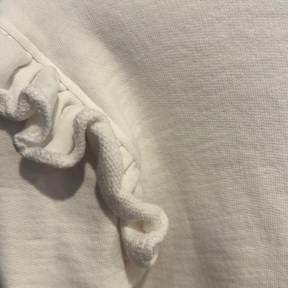 Leallo Ruffled Crew - Picture 3 of 3